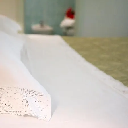 Velia Mare Guest house *